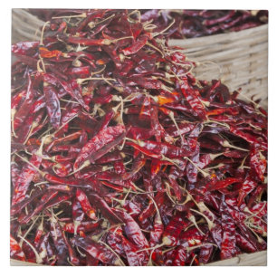Azulejo De Cerâmica Pimentões vermelhos no mercado local de produtos