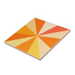 Azulejo De Cerâmica Pop Art moderno dos anos 60, Raios Geométricos Fun<br><div class="desc">Esta design de pop de arte,  inspirada na década de 60,  tem raios laranja psíquicos brilhantes/explosões de sol a disparar num padrão geométrico. Esse design funk,  minimalista e ultra-mod tem doze raios em diferentes tons de laranja. É groovy,  querida.</div>