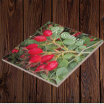 Azulejo De Cerâmica Red Roseqs Botânico<br><div class="desc">Azulejo cerâmico com tema botânico que apresenta uma foto-imagem de Roseqs brilhantes e vermelhos,  a fruta de várias plantas Rosa. Um design floral adorável! Selecione o tamanho do seu azulejo. Faz uma trivet de cozinha excelente!</div>