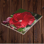 Azulejo De Cerâmica Red Swamp Hibiscus Bloom Floral<br><div class="desc">Azulejo cerâmico com a foto de um espantoso e vermelho florescente de Hibiscus Swamp. Um design floral adorável! Selecione o tamanho do seu azulejo. Faz uma trivet de cozinha excelente!</div>
