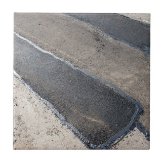 Azulejo De Cerâmica Repare o pavimento e a colocação do asfalto novo