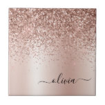 Azulejo De Cerâmica Rosa Dourado - Nome do Monograma do Metal com Lant<br><div class="desc">Rosa Dourado - Folha cor-de-rosa esbranquiçada Folha metálica Sparkle Glitter escovado Nome do Monograma de Metal e Azulejos Cerâmicos Iniciais. Isto faz o doce e perfeito aniversário de 16 anos, casamento, chá de panela, aniversário, chá de fraldas ou festa de solteira presente para alguém que ama luxo de luxo e...</div>
