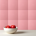 Azulejo De Cerâmica Rosa macio sólido<br><div class="desc">Design de cor sólida e cor rosa simples.</div>