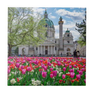 Azulejo De Cerâmica Rua. Charles Church em primavera em Viena, Áustria