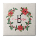 Azulejo De Cerâmica Rustic Poinsettia & Holly Wreath Monogramas<br><div class="desc">Uma festiva,  poinsettia e uma coroa de Natal sagrada rodeia a inicial e o nome nesta rústica,  azulejo. Você pode personalizar facilmente seu azulejo usando a ferramenta design fácil de usar do Zazzle. O fundo é uma simples burvolta natural. Faz um presente muito pensativo. Parte de uma coleção.</div>