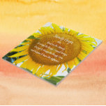 Azulejo De Cerâmica Serenity Prayer Amarelo Sunflower<br><div class="desc">Azulejo cerâmico com a imagem fotográfica de um florescimento brilhante amarelo de girassol,  juntamente com as palavras inspiradoras da Oração da Serenidade impressas em escrita branca e estilizada. Um design floral adorável! Selecione o tamanho do seu azulejo. Faz um presente pensativo para a família e os amigos!</div>