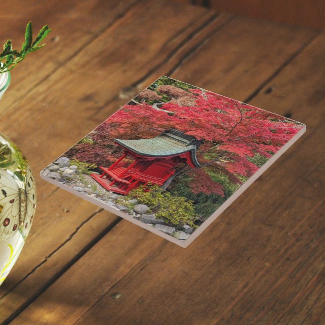 Azulejo De Cerâmica Shrine de Jardim Japonês e Folhas de Outono (In Situ)