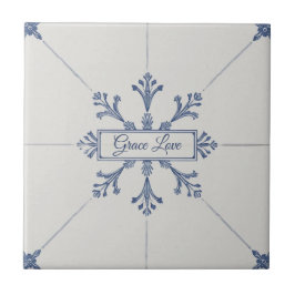 Azulejo De Cerâmica Snowflake pattern blue & white holiday custom name