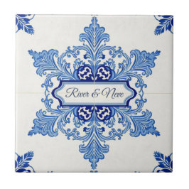 Azulejo De Cerâmica Snowflake pattern blue & white holiday custom name