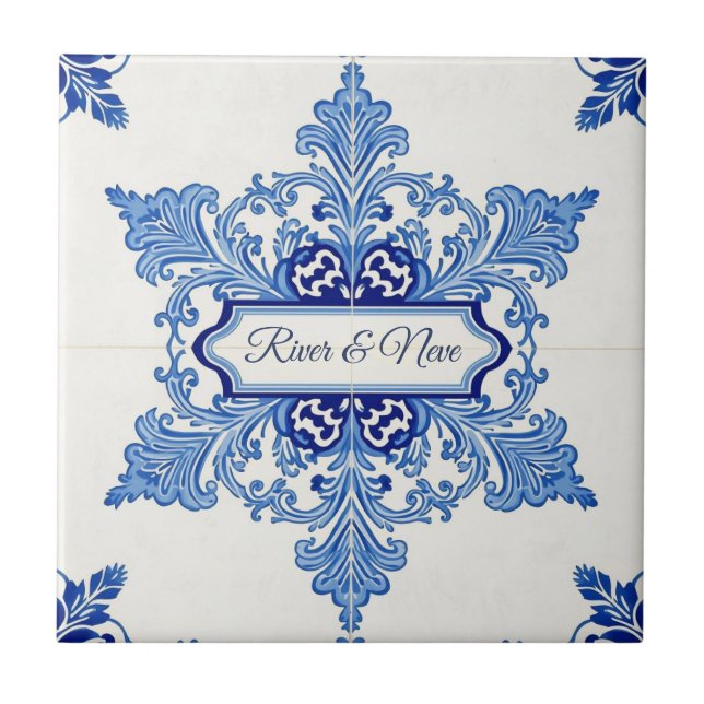 Azulejo De Cerâmica Snowflake pattern blue & white holiday custom name (Frente)