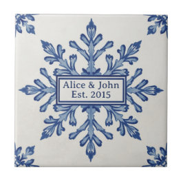 Azulejo De Cerâmica Snowflake pattern blue & white holiday custom name