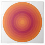 Azulejo De Cerâmica Sol Laranja Viva Círculos Magenta<br><div class="desc">Desfrute desse padrão circular em gradientes da cor do ano 2023 Viva Magenta para Sun Orange.</div>
