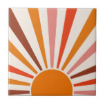 Azulejo De Cerâmica Sol Retro Burst Sunset Laranja Amarelo Vermelho Co<br><div class="desc">O sol retrorreflector estourou design em tons cor-de-rosa quente,  castanho e laranja. Retro os modernos raios solares laranja,  a arte geométrica do sol matinal.</div>