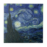 Azulejo De Cerâmica Starry Night Vincent van Gogh Fine Art Painting<br><div class="desc">Vincent van Gogh (holandês, 1853 - 1890) Starry Night, 1889, Oil on canvas Unframed: 73 × 92 cm (28, 7 × 36, 2 pol) Esta pintura mostra a vista da janela virada para leste da sala de asilo de Van Gogh na Santo-Rémy-de-Provence Ele acrescentou uma vila idealizada. Está na coleção...</div>