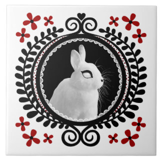 Azulejo De Cerâmica Strange White Bunny: White, Black & Red