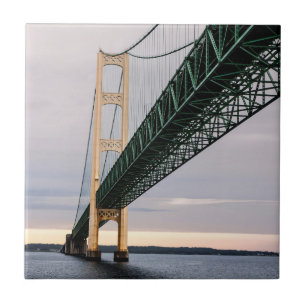 Azulejo De Cerâmica Uma vista da ponte Mackinac a partir do Lago Michi