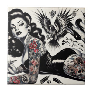 Azulejo De Cerâmica Velha Garota Tatuada na Escola