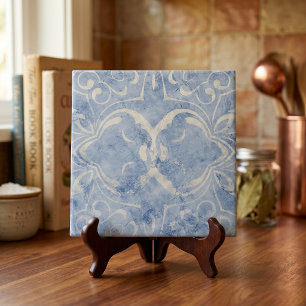 Azulejo De Cerâmica Vintage Azul, Descamado, Branco, com aspecto mármi