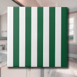 Azulejo De Cerâmica Vintage Garrafa Clássica Garrafa Verde e Branca<br><div class="desc">O padrão de listras Verde e Branca é um padrão do passado, caracterizado por listras verdes e brancas paralelas de garrafas de várias larguras que se repetem ao longo do padrão. Esse padrão se refere ao estilo clássico e é caracterizado por sutileza e elegância. As cores verde e branco da...</div>