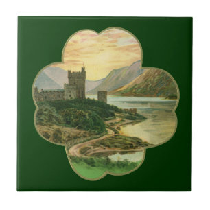 Azulejo De Cerâmica Vintage Lucky Dourada Shamrock com um castelo irla