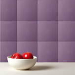 Azulejo De Cerâmica Violeta Chinesa roxa e poeirenta, de cor sólida<br><div class="desc">Design de violeta chinês roxo e poeirento,  de cor sólida.</div>