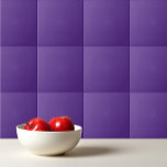 Azulejo De Cerâmica Violeta roxa rica e sólida<br><div class="desc">Design de violeta roxo,  rico e sólido.</div>