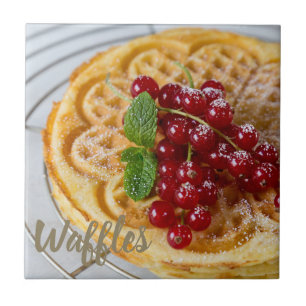 Azulejo De Cerâmica Waffles caseira com groselhas para dentes doces