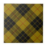 Azulejo De Cerâmica Xadrez amarela de tartan MacLeod<br><div class="desc">Xadrez preta amarela de tartan do clã MacLeod</div>