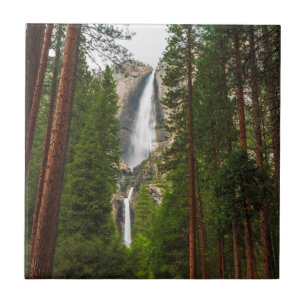 Azulejo De Cerâmica Yosemite Falls através da Floresta