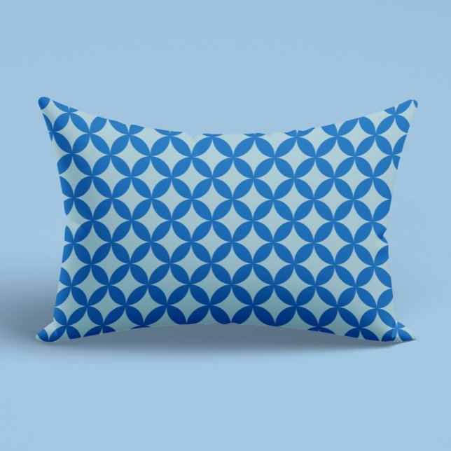 Azulejo de Verão com círculos de azure em azul-beb (Summer tile with azure circles on baby blue pillow case)