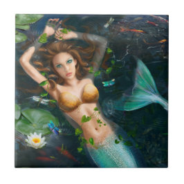 Azulejos de sereia decorativa cerâmica no lago