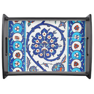 azulejos turcos que servem a bandeja