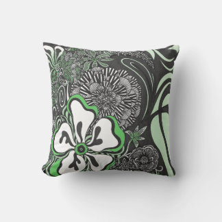 Babado Floral | Cor Personalizável | Almofada de L