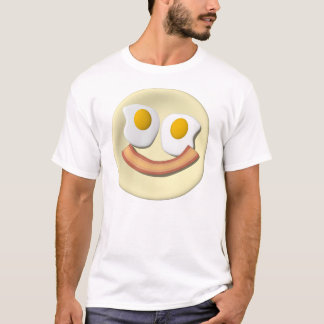 bacon e ovos no t-shirt