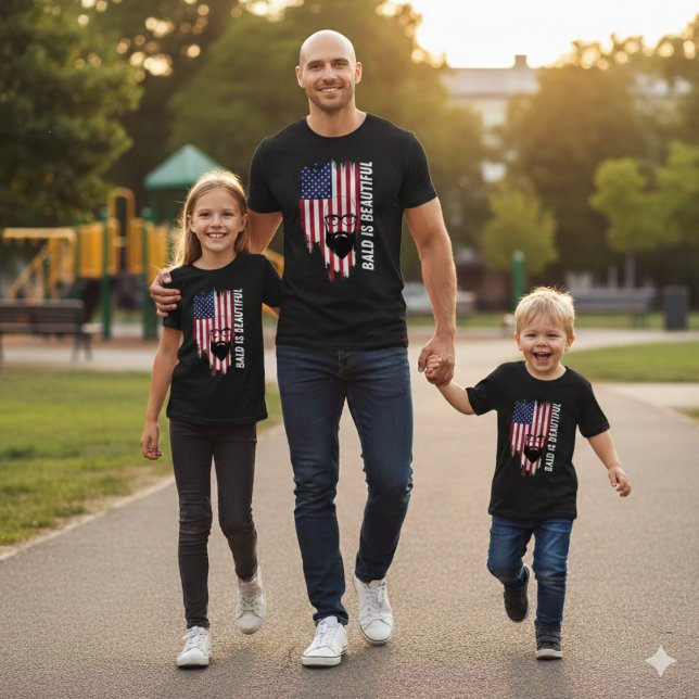 Bald Is Beautiful American Flag Man T-Shirt (Criador carregado)