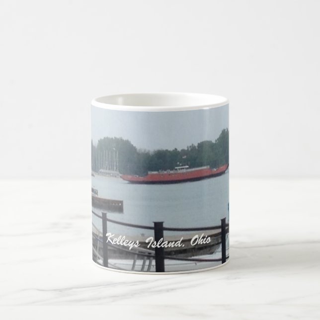 Balsa da ilha de Kelley, Ohio na caneca da foto do (Centro)
