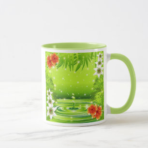 Bambu verde da água e caneca tropical das flores