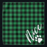 Bandana Belo Flannel Verde Russo de Cachorro de Natal<br><div class="desc">Esta bandana apresenta um flanela verde rústico e uma letra escrita à mão com a "simpática" metade do malvado e agradável. Faz a bandana de Natal perfeita para o seu cão ou gato.</div>
