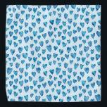 Bandana Cor da água azul amor padrão cardíaco<br><div class="desc">Design de Coração de Aquarela em fundo azul claro. Outras cores disponíveis. Entre em contato comigo para obter informações sobre personalização e solicitações especiais. c) Zoe Chapman Design</div>