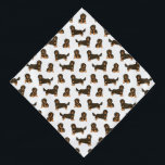 Bandana Dachshund Bandana, de cabelos longos<br><div class="desc">Este design apresenta pratas bonitas de cabelos longos. Personalize este design selecionando uma cor de fundo de sua escolha.</div>