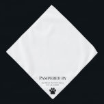 Bandana Empresa de remoção de cães de impressão de pata<br><div class="desc">Esta simples pata de cachorro preto e branco imprime Bandana é perfeita para profissionais de cultivos de animais. Todo o texto preto que pode ser personalizado editando o design onde você também pode adicionar elementos e mais texto se desejar,  juntamente com campos modelo para personalizar o texto.</div>