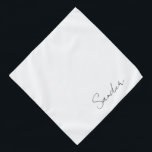 Bandana Pet White Name Personalizado de Script Minimizado<br><div class="desc">Branco minimalista...  personalizado com o nome do seu animal de estimação em um roteiro moderno. A cor de fundo e o estilo,  o tamanho e a cor do texto podem ser alterados,  usando o menu de edição.</div>