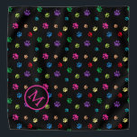 Bandana Vaca animal colorida imprime monograma em preto<br><div class="desc">Mostre o quanto você ama os animais com esta linda e colorida pata de bandana. Também parece incrível com um fundo branco. Aposto que seu animal de estimação vai ficar adorável vestindo-o!</div>