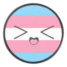 bandeira trans com rosto animado excitado disco de