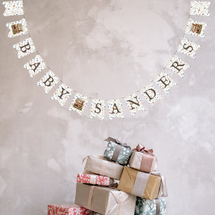 Bandeirinha Novo capítulo - Pilha de livros flores silvestres 