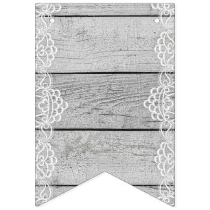 Bandeirinha Painel de madeira leve com cadarço branco.