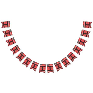 Bandeirinha um padrão vermelho e preto com flores