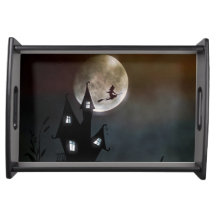 Lua cheia, bruxa voadora no dia das bruxas