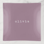 Bandejas Presente Elegante Púrpura Mínima Personalizada e D<br><div class="desc">Adicione um toque de elegância a qualquer espaço com esta design personalizada minimalista em roxo empoeirado. Perfeito por manter as joias, chaves ou pequenas guardas organizadas, este acessório de na moda faz um presente de damas de honra, um favor de solteira de casamento, ou uma manutenção especial para uma noiva....</div>