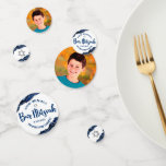 Bar Mitzvah Bold Marinho Moderno Blue Agate Script<br><div class="desc">Adicione um pouco mais de estilo à festa de comemoração do seu Bar favorito, Mitzvah, com este personalizável confetti de mesa! A tipografia da escrita azul-marinho e uma Estrela prateada de David sobrepõem um fundo branco simples com rochas azuis de aço acentuadas com veias falsas de prata de um lado....</div>